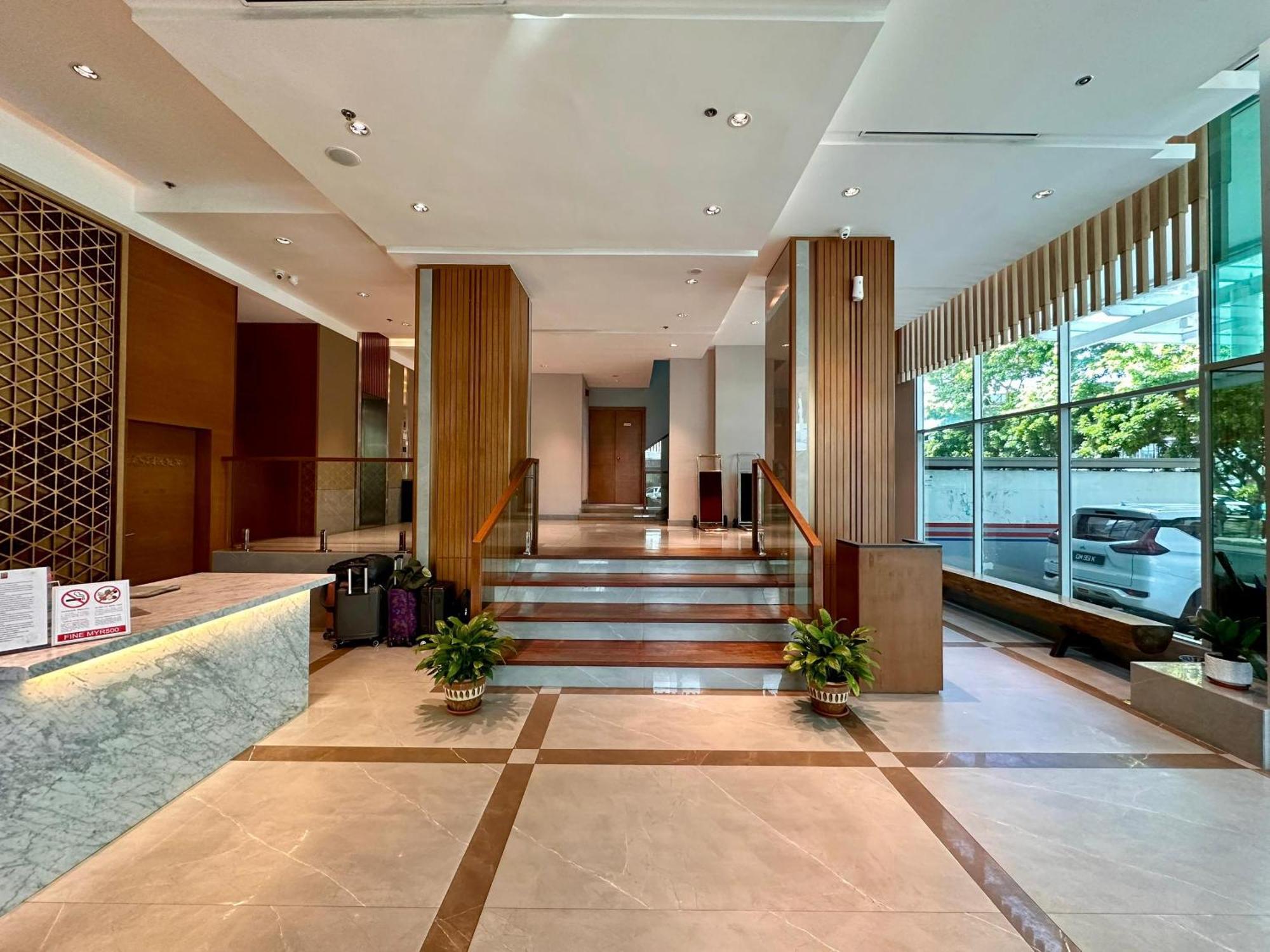 King Park Hotel Kota Kinabalu Ngoại thất bức ảnh